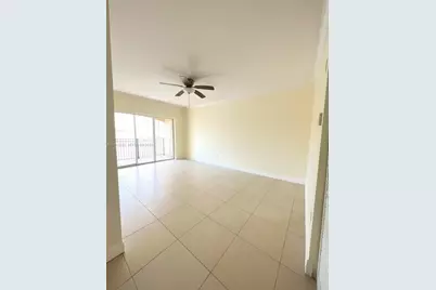 220 SW 116th Ave #15207, Pembroke Pines, FL 33025 - Photo 10