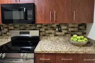 220 SW 116th Ave, Pembroke Pines, FL 33025 - Photo 6