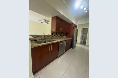 220 SW 116th Ave #15207, Pembroke Pines, FL 33025 - Photo 4