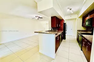 220 SW 116th Ave, Pembroke Pines, FL 33025 - Photo 1