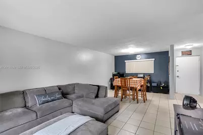 7400 Miami Lakes Dr #D205, Miami Lakes, FL 33014 - Photo 12