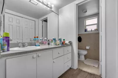 7400 Miami Lakes Dr #D205, Miami Lakes, FL 33014 - Photo 24