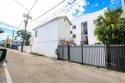 1345 Pennsylvania Ave, Miami Beach, FL 33139 - Photo 6