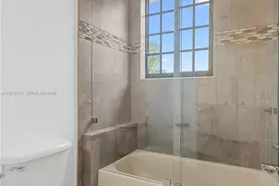 1559 Passion Vine Cir, Weston, FL 33326 - Photo 18