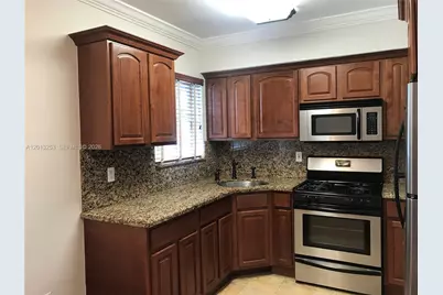 35 Antilla Ave #2, Coral Gables, FL 33134 - Photo 4