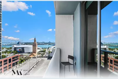 121 NE 5th Street #3200, Miami, FL 33132 - Photo 1