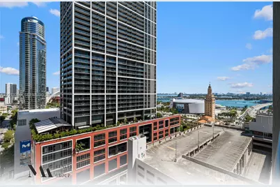 121 NE 5th Street #3200, Miami, FL 33132 - Photo 2