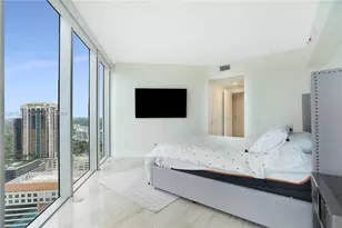 1300 Brickell Bay Dr, Miami, FL 33131 - Photo 6