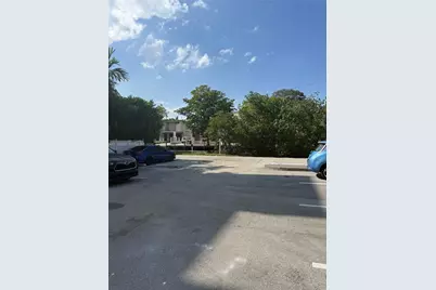 924 SE 2nd St #14, Fort Lauderdale, FL 33301 - Photo 10