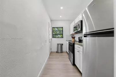 7845 NE Bayshore Ct #16, Miami, FL 33138 - Photo 8