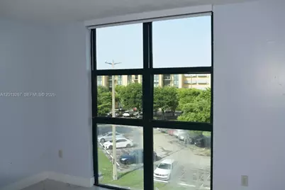 2075 SW 122nd Ave #415, Miami, FL 33175 - Photo 28
