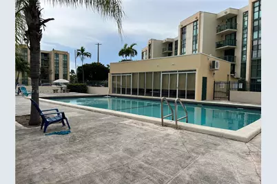 2075 SW 122nd Ave #415, Miami, FL 33175 - Photo 2