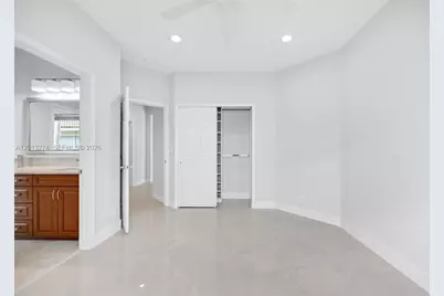 2553 Jardin Manor, Weston, FL 33327 - Photo 24