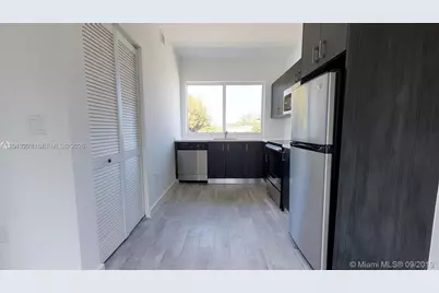 315 S Shore Dr #5, Miami Beach, FL 33141 - Photo 4