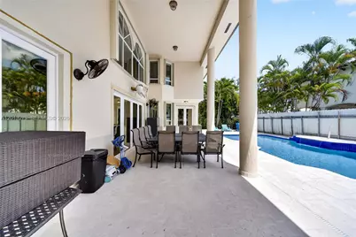 8560 NW 164th St, Miami Lakes, FL 33016 - Photo 64