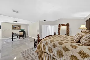 8560 NW 164th St, Miami Lakes, FL 33016 - Photo 40