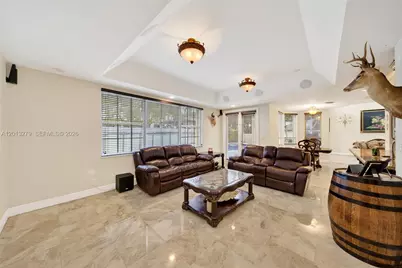 8560 NW 164th St, Miami Lakes, FL 33016 - Photo 24