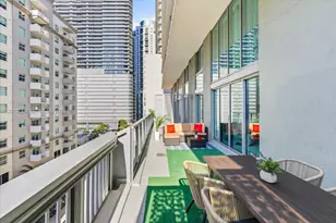 1111 SW 1st Ave, Miami, FL 33130 - Photo 48