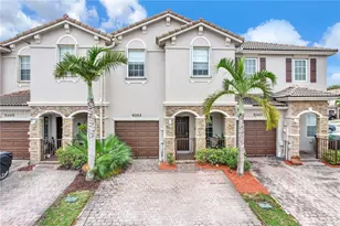 9354 SW 220th St, Cutler Bay, FL 33190 - Photo 1
