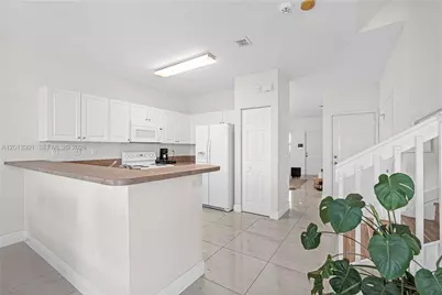 9354 SW 220th St, Cutler Bay, FL 33190 - Photo 8