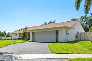 13750 Green Cove Pl, Davie, FL 33325 - Photo 2