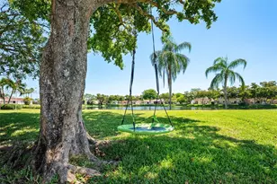 13750 Green Cove Pl, Davie, FL 33325 - Photo 26