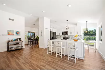 13750 Green Cove Pl, Davie, FL 33325 - Photo 10
