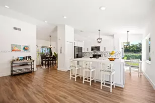 13750 Green Cove Pl, Davie, FL 33325 - Photo 10