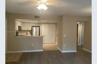 4195 N Haverhill Rd #318, West Palm Beach, FL 33417 - Photo 2