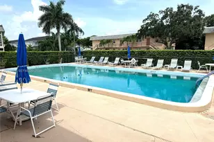 2950 SE Ocean Blvd, Stuart, FL 34996 - Photo 20