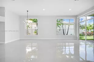 2553 Bay Pointe Dr, Weston, FL 33327 - Photo 22