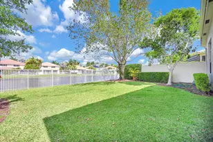 2553 Bay Pointe Dr, Weston, FL 33327 - Photo 52