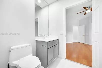 2553 Bay Pointe Drive, Weston, FL 33327 - Photo 8
