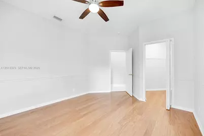 2553 Bay Pointe Drive, Weston, FL 33327 - Photo 6