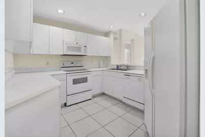 12474 Crystal Pointe Dr #101, Boynton Beach, FL 33437 - Photo 16