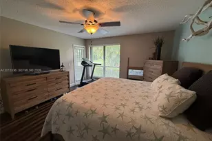 24 Lexington Ln W, Palm Beach Gardens, FL 33418 - Photo 10