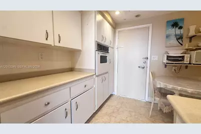 3200 NE 36th St #504, Fort Lauderdale, FL 33308 - Photo 10