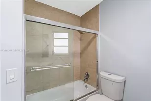 18638 NE 18th Ave, Miami, FL 33179 - Photo 14