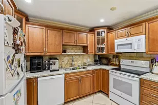 108 SE 4th Terrace, Dania Beach, FL 33004 - Photo 18