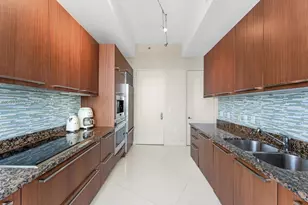 15811 Collins Ave, Sunny Isles Beach, FL 33160 - Photo 8
