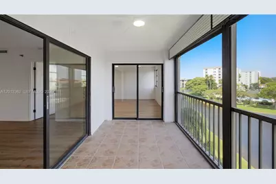 2232 N Cypress Bend Dr #507, Pompano Beach, FL 33069 - Photo 18