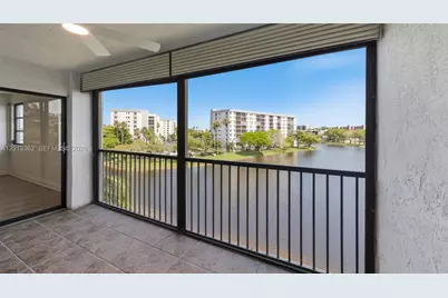 2232 N Cypress Bend Dr #507, Pompano Beach, FL 33069 - Photo 14
