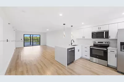 2232 N Cypress Bend Dr #507, Pompano Beach, FL 33069 - Photo 2