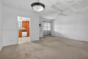 2040 NW 81st Ave, Pembroke Pines, FL 33024 - Photo 8