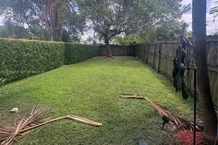 993 NE 3rd Ave, Homestead, FL 33030 - Photo 18
