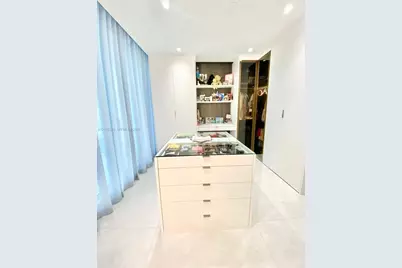 16901 Collins Ave #701, Sunny Isles Beach, FL 33160 - Photo 28