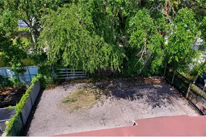 7628 NW 2nd Ct, Miami, FL 33150 - Photo 8