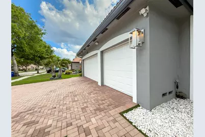 5312 SW 148th Ave, Miramar, FL 33027 - Photo 4