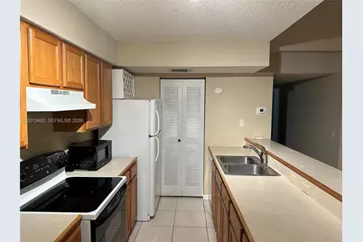 9905 Westwood Dr #37-3, Tamarac, FL 33321 - Photo 4