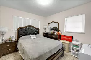 10370 SW 44th St, Miami, FL 33165 - Photo 16